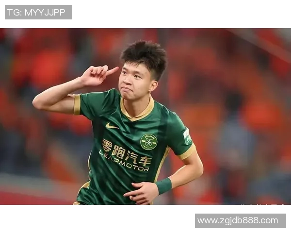 中国足球最受球迷喜爱的球星榜单揭晓他们的魅力与影响力如何深深感染着球迷