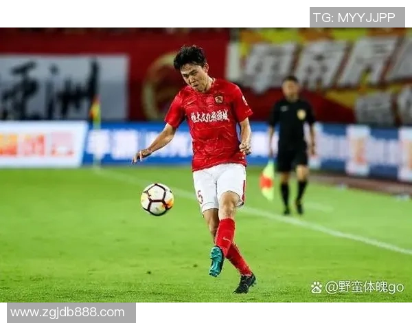 足球联盟第一球星是谁揭秘与全球顶尖球员的荣誉之争